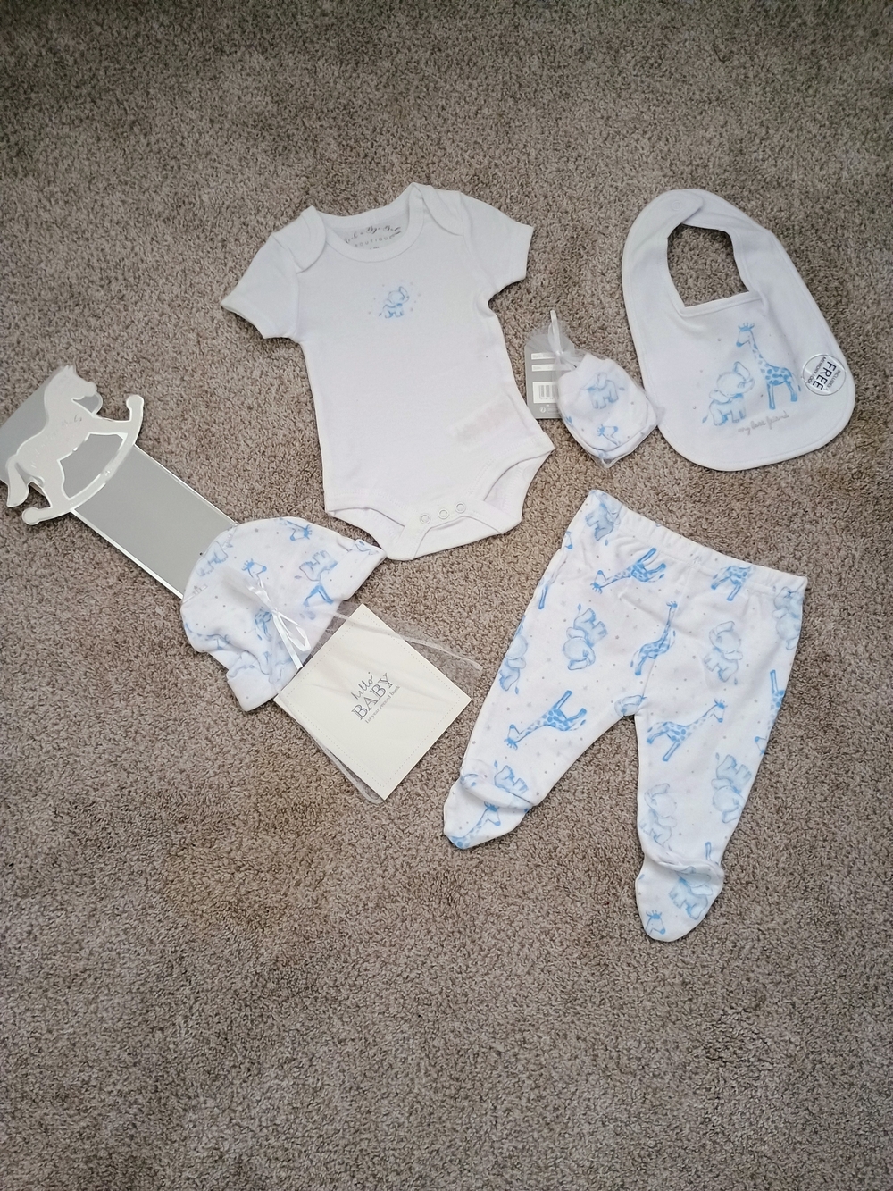 NWT Rock-a-Bye Baby Boutique 6pc Gift Set White Blue Giraffe Elephant 0-3M